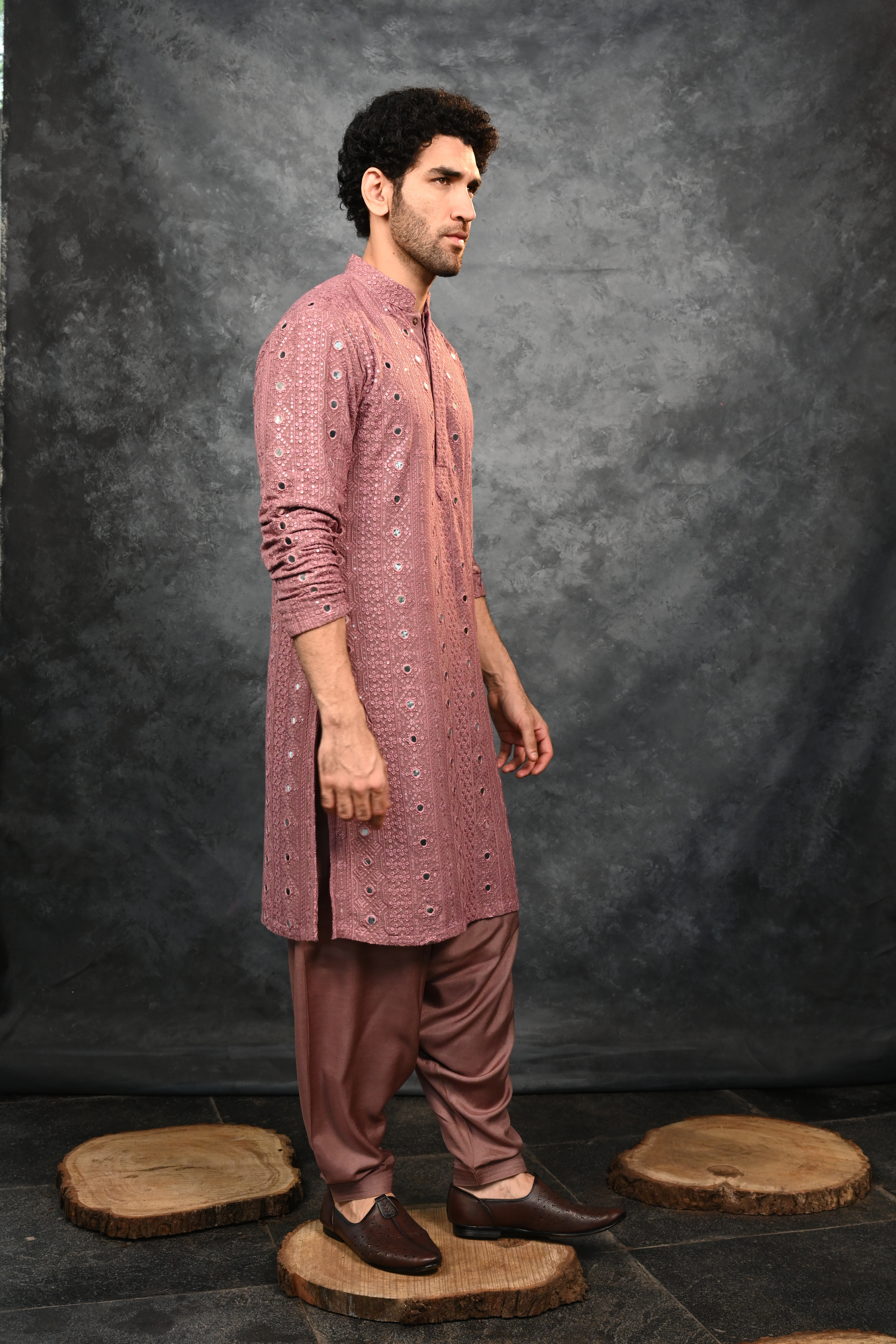 Kriti Kurta