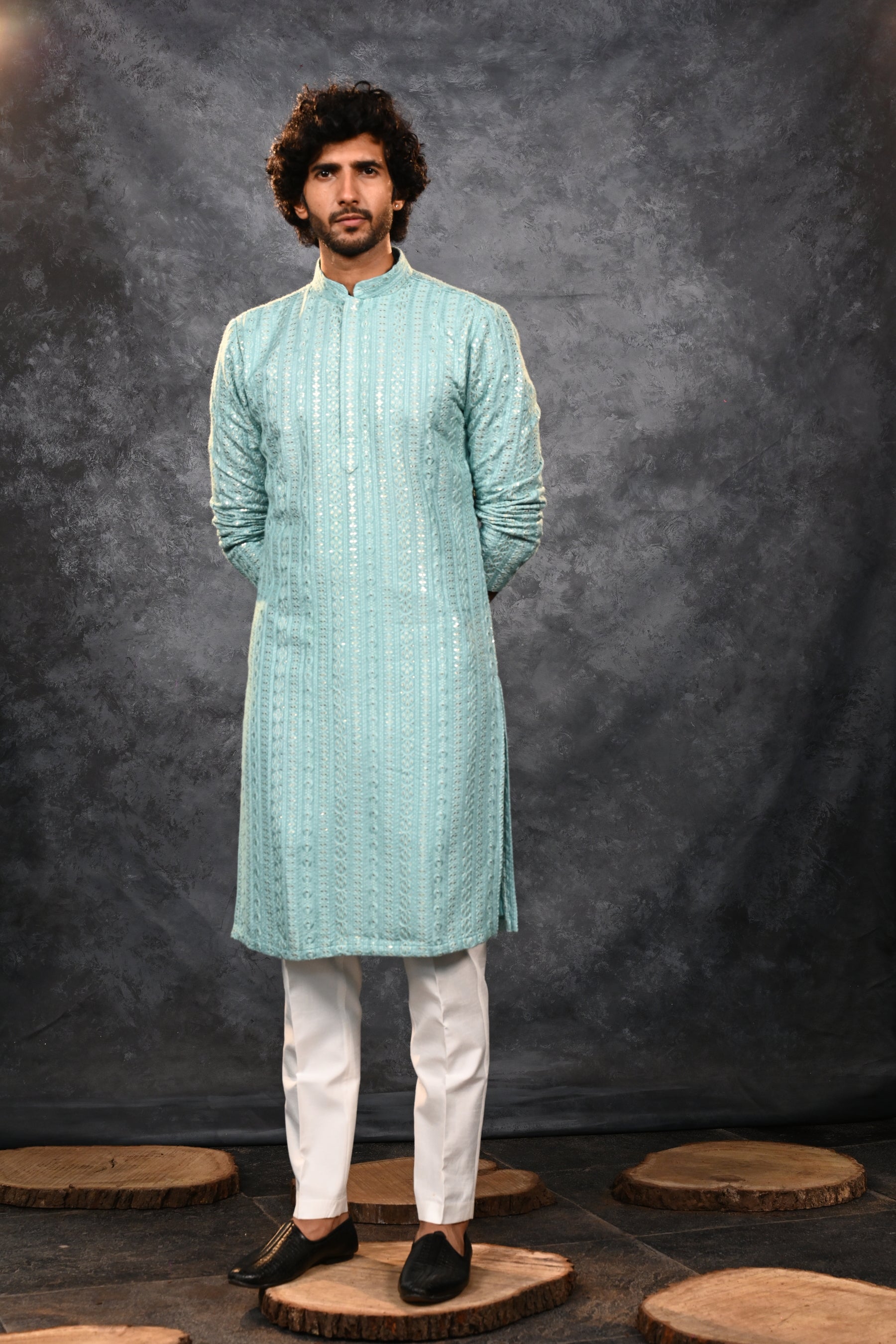 Ruhaniyat Kurta