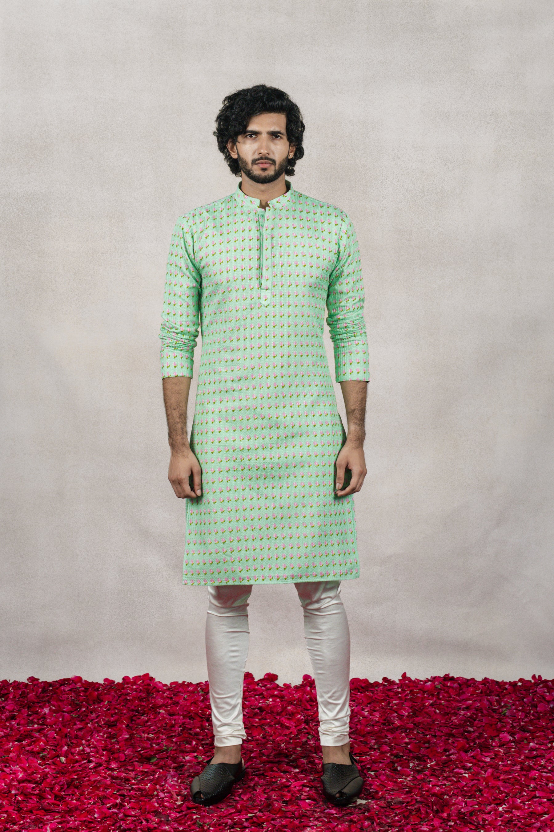 Nayab Kurta