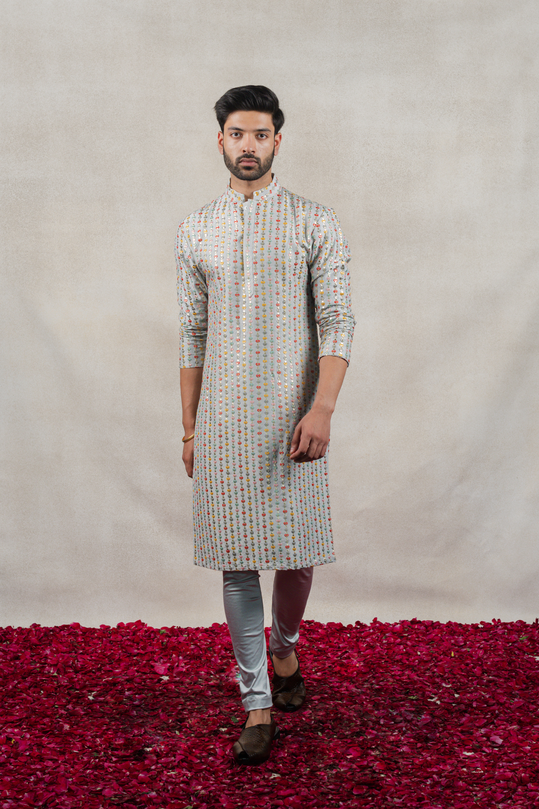 Raushan Kurta