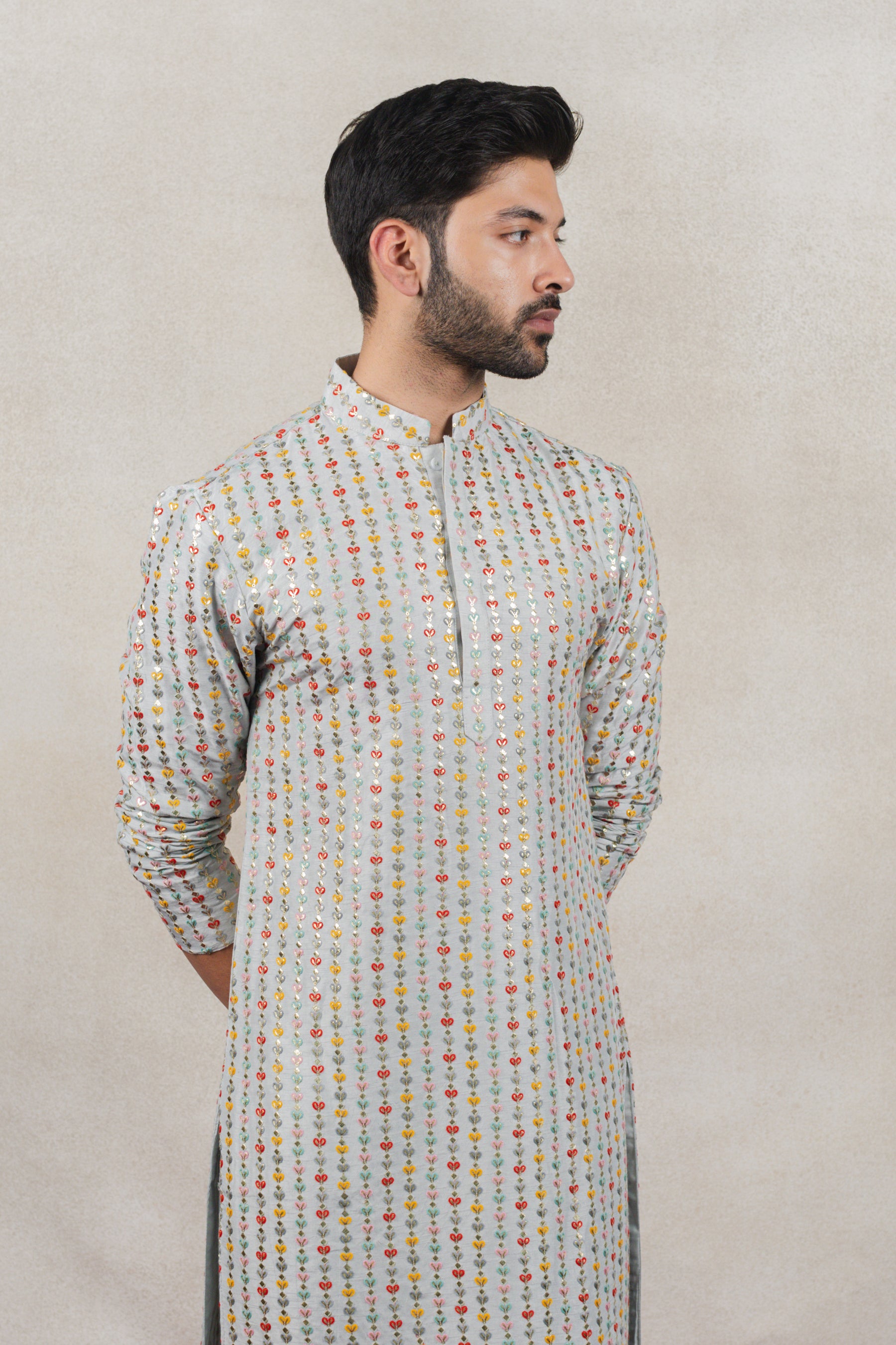 Raushan Kurta