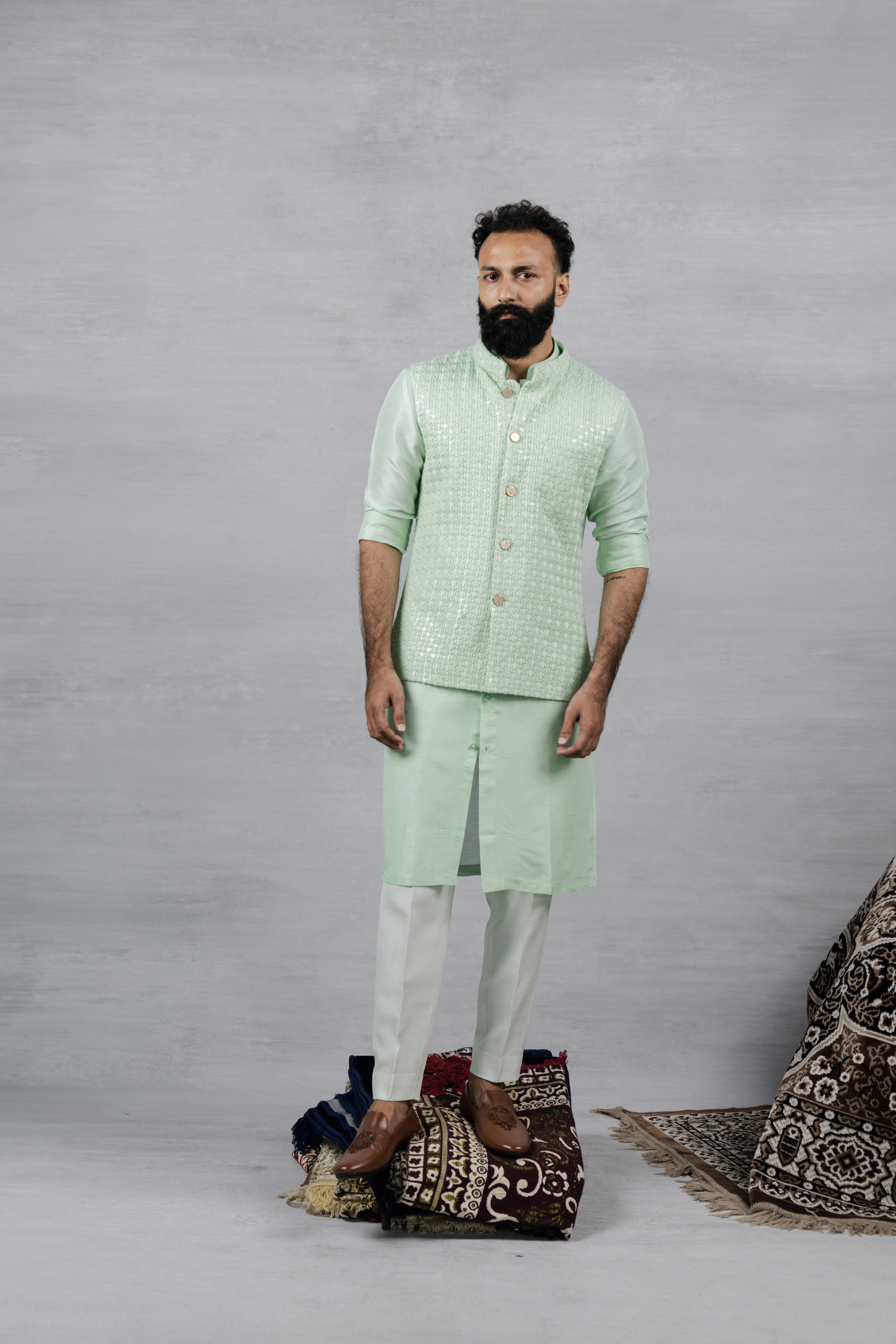 Shahryar Koti Kurta