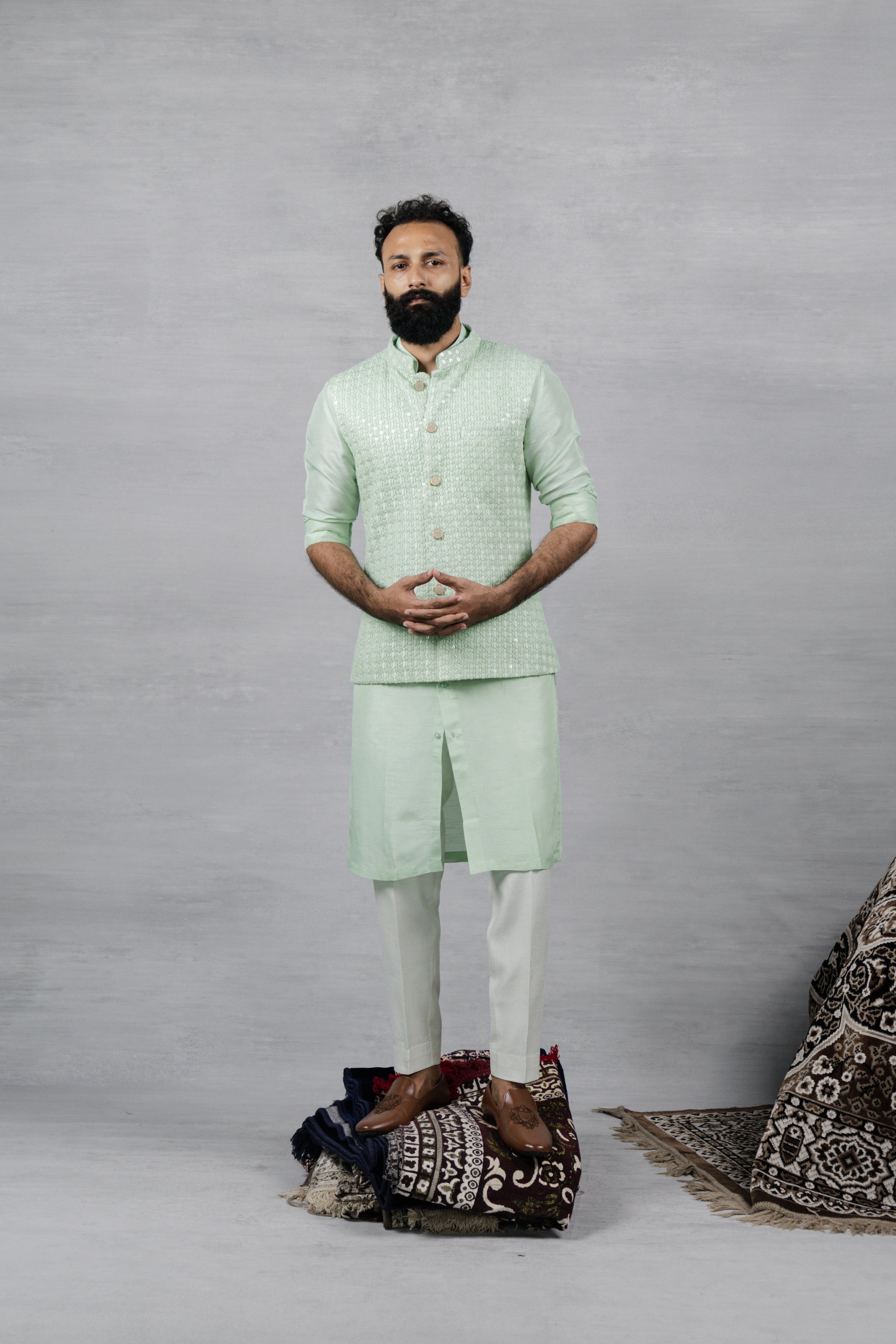 Shahryar Koti Kurta